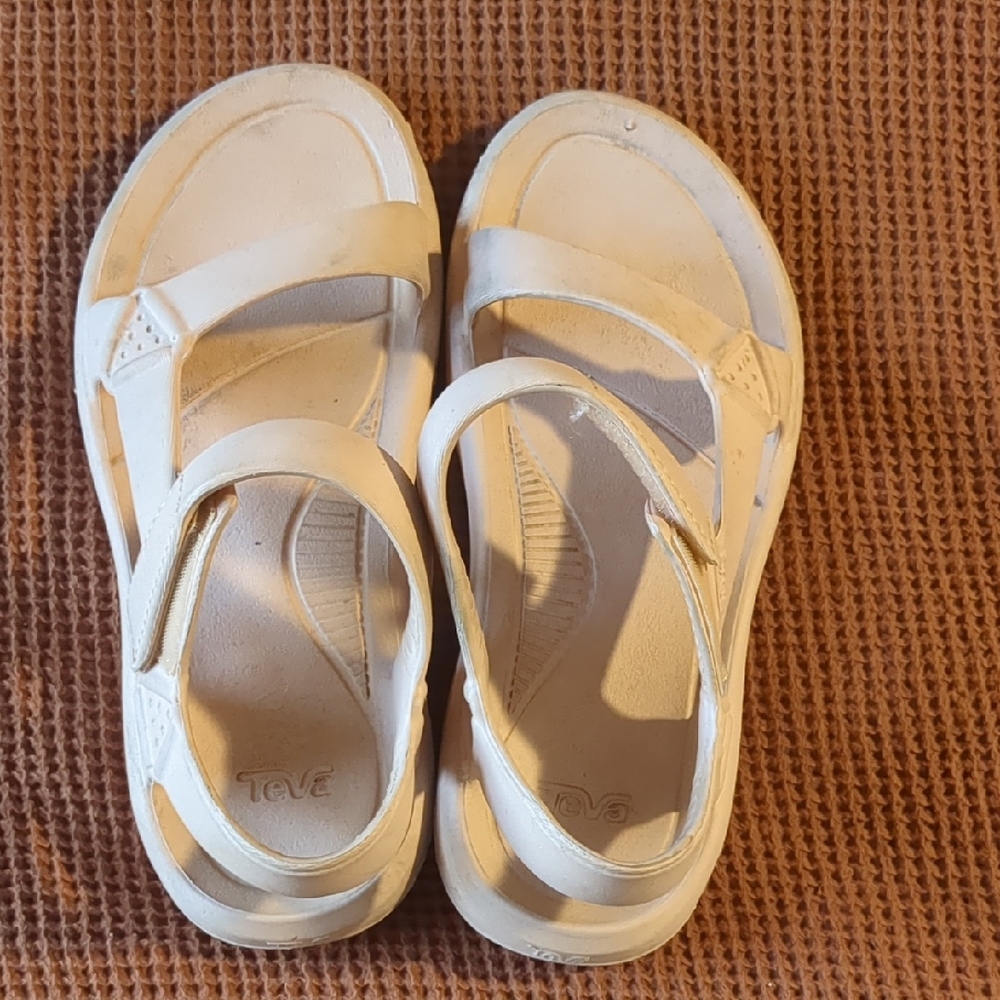 Teva Women's Light Salmon Sandals